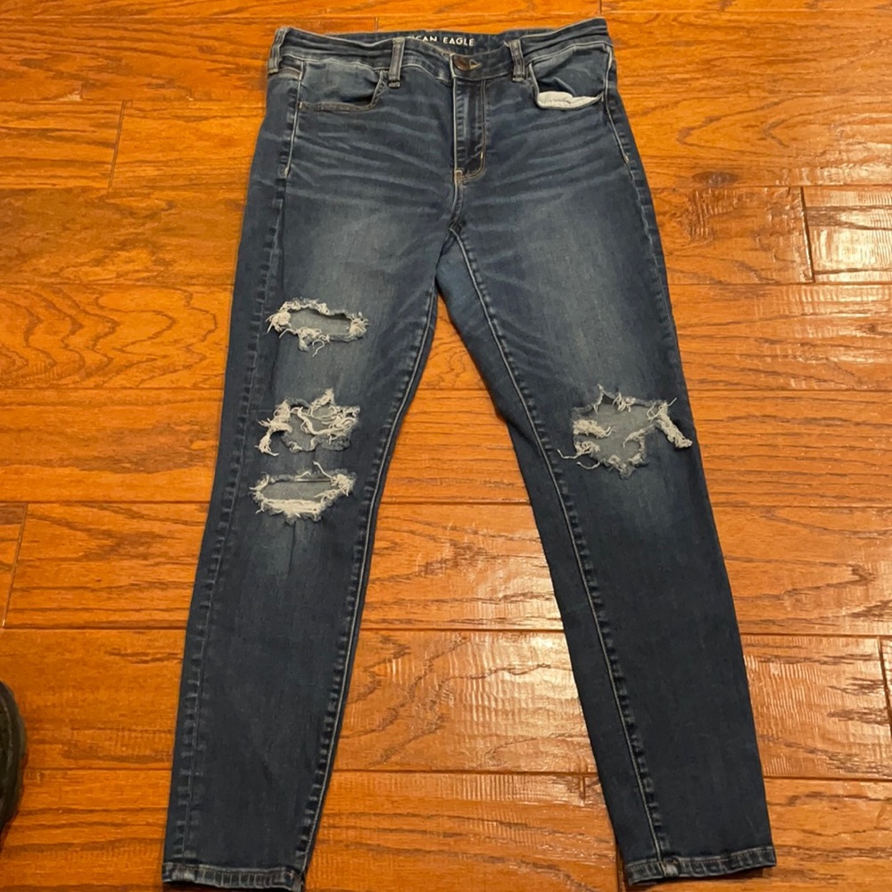 American Eagle AE distressed jeggings